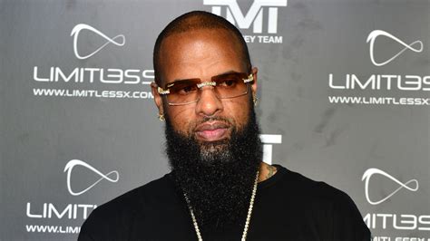 Slim thug - [Hook] [Verse] Call me Sarge, I'm the head nigga in charge You see the B on the 'Nage parked in the garage? I'm the coach, I wrote them plays for my team Hah! I'm the mastermind behind these teams ...